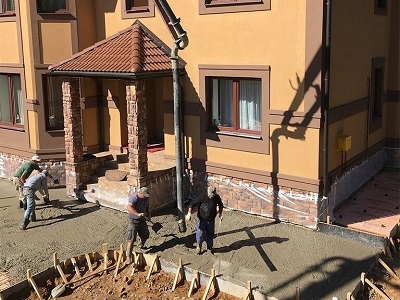 Укладка дорожек на даче и участке в Воложине